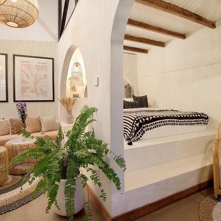 Seminyak Beach Bungalow Studio Villa 1 With Private Pool Sbb1 Dış mekan fotoğraf