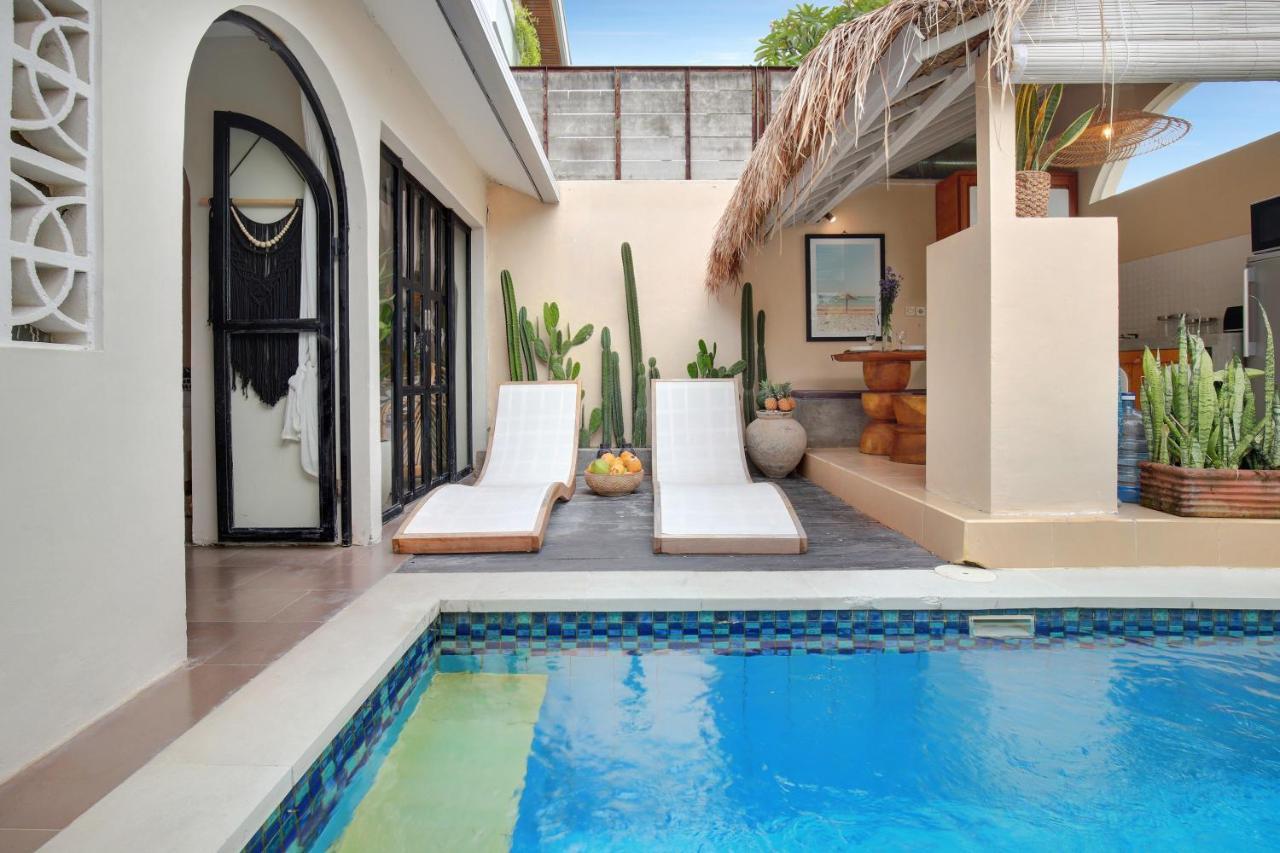 Seminyak Beach Bungalow Studio Villa 1 With Private Pool Sbb1 Dış mekan fotoğraf