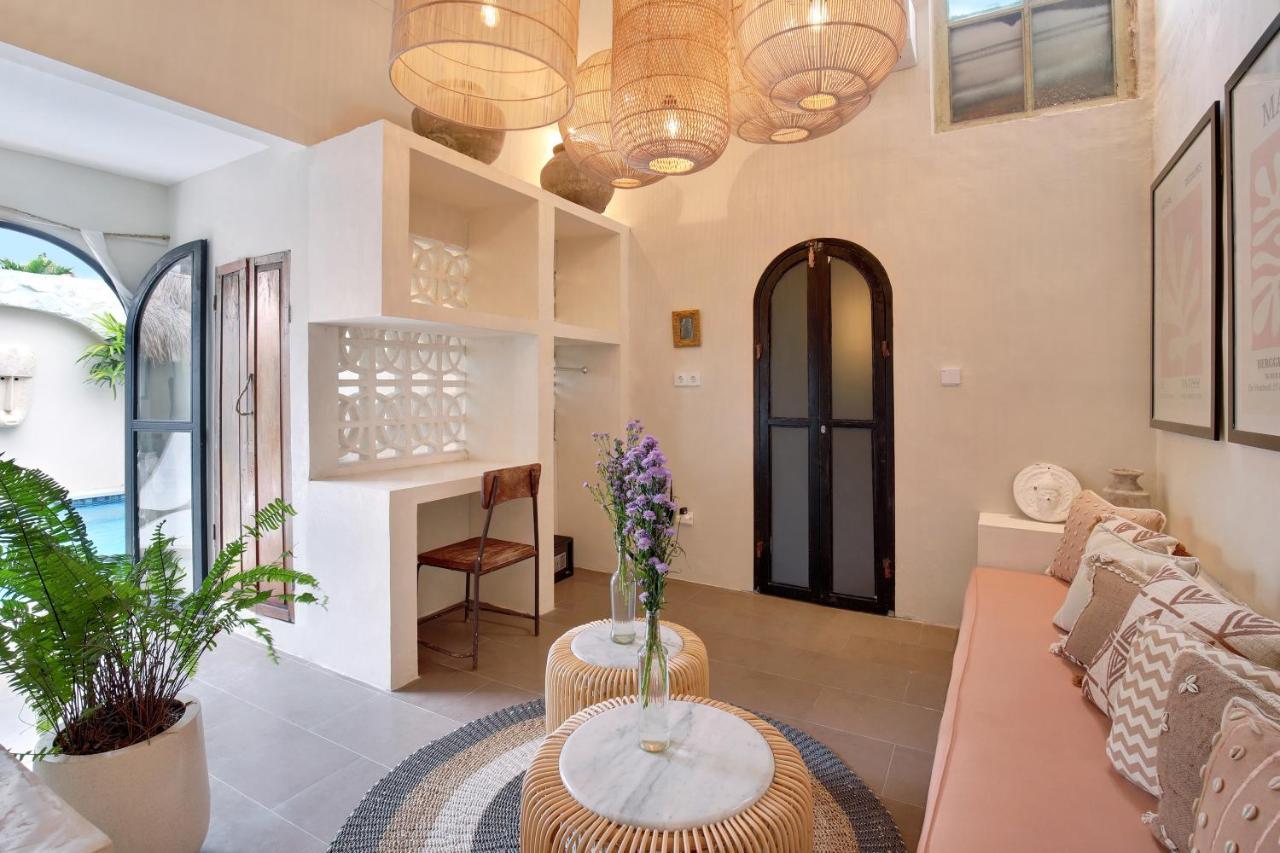 Seminyak Beach Bungalow Studio Villa 1 With Private Pool Sbb1 Dış mekan fotoğraf